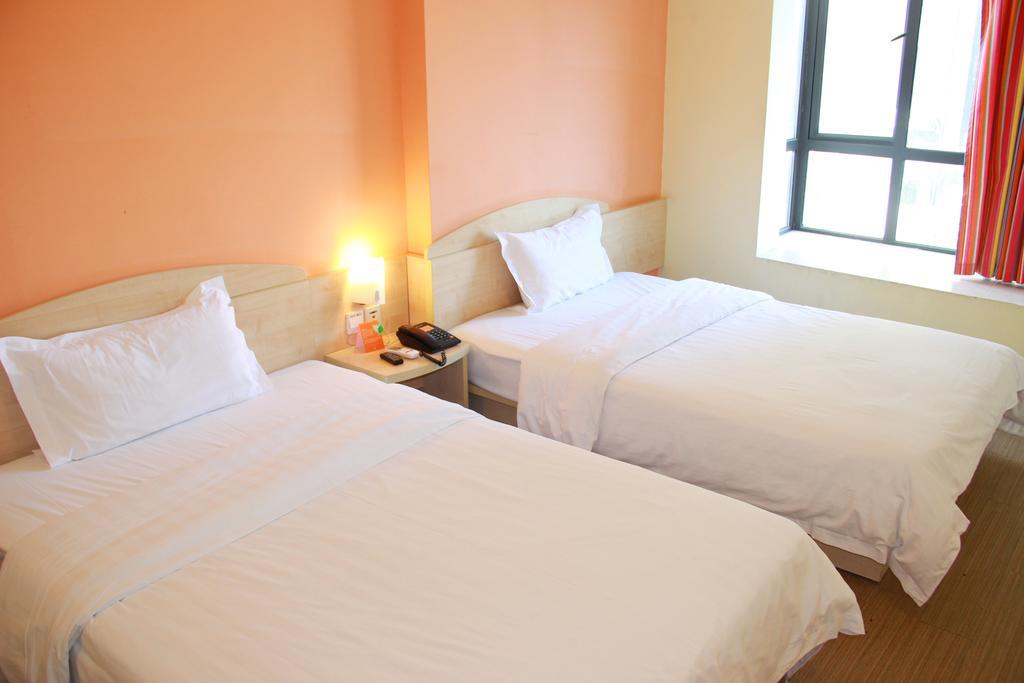 7Days Inn Guangzhou New Tianhe Park ภายนอก รูปภาพ