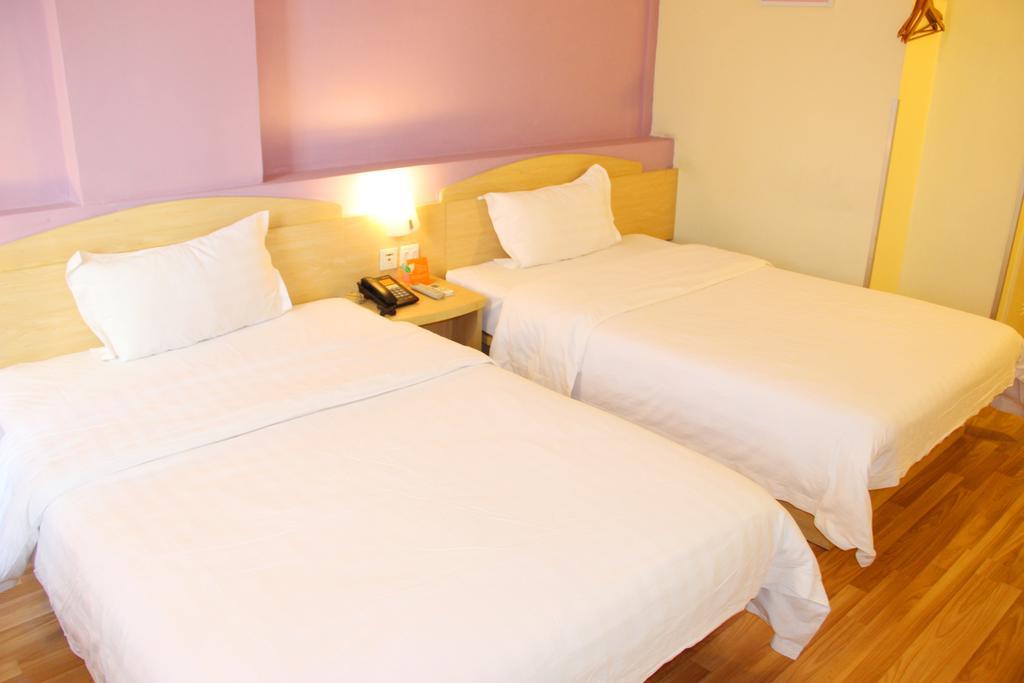 7Days Inn Guangzhou New Tianhe Park ภายนอก รูปภาพ